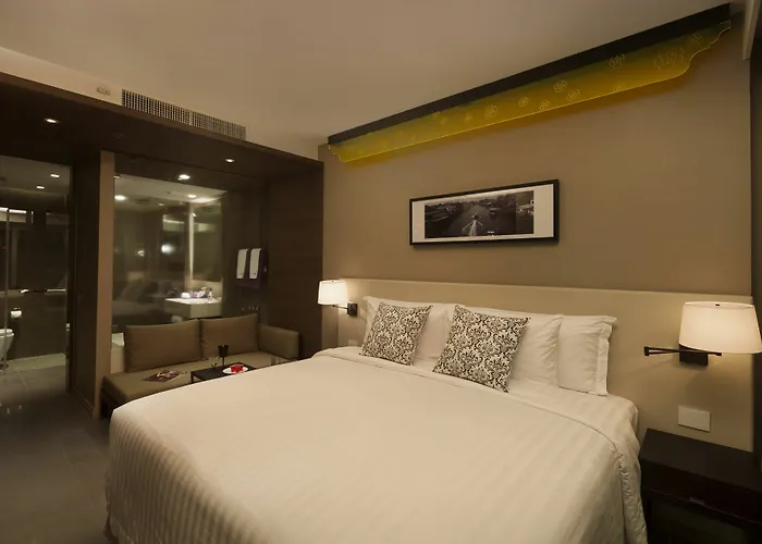 Klapsons The River Residences 4*